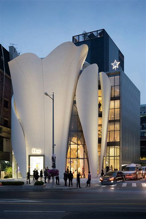 dior flagship store